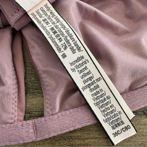 Victoria’s Secret Incredible 36C Purple Unlined Plunge Bra Underwire Knit 36 C - Picture 4 of 5